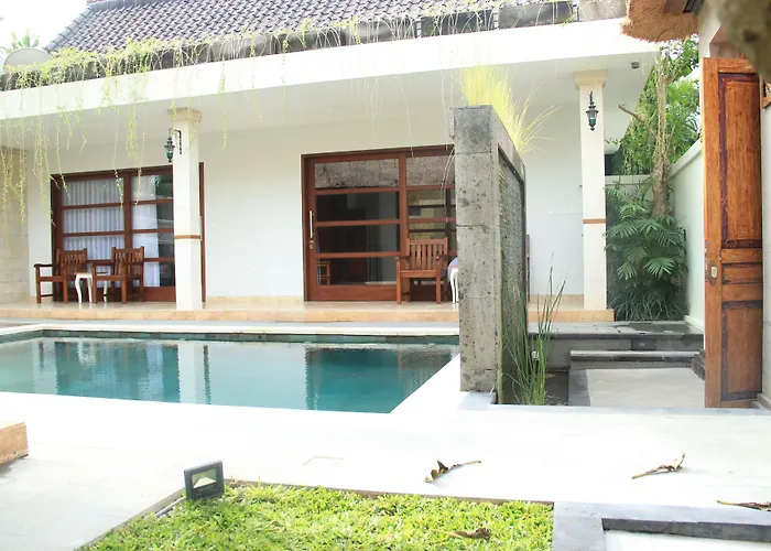 Bali Santi Candidasa