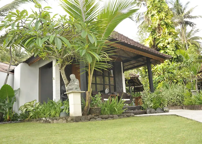 Bali Santi Candidasa